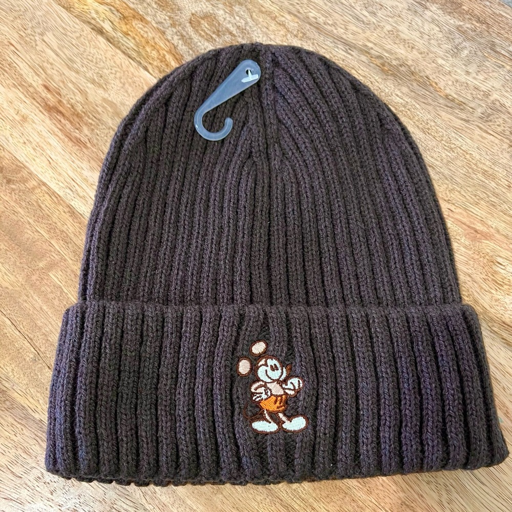 NWT Authentic Disneyland Mickey Mouse Beanie